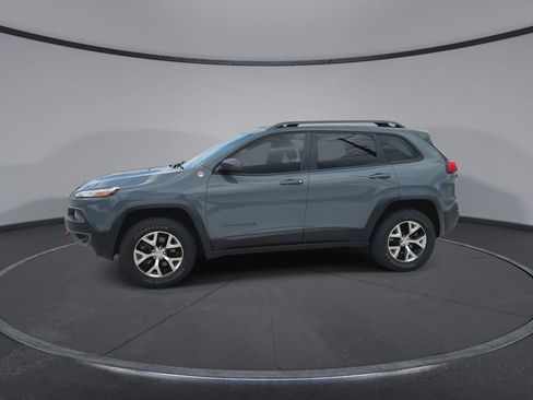 Used 2014 Jeep Cherokee Trailhawk w/ Technology Group AWD/4WD image 5