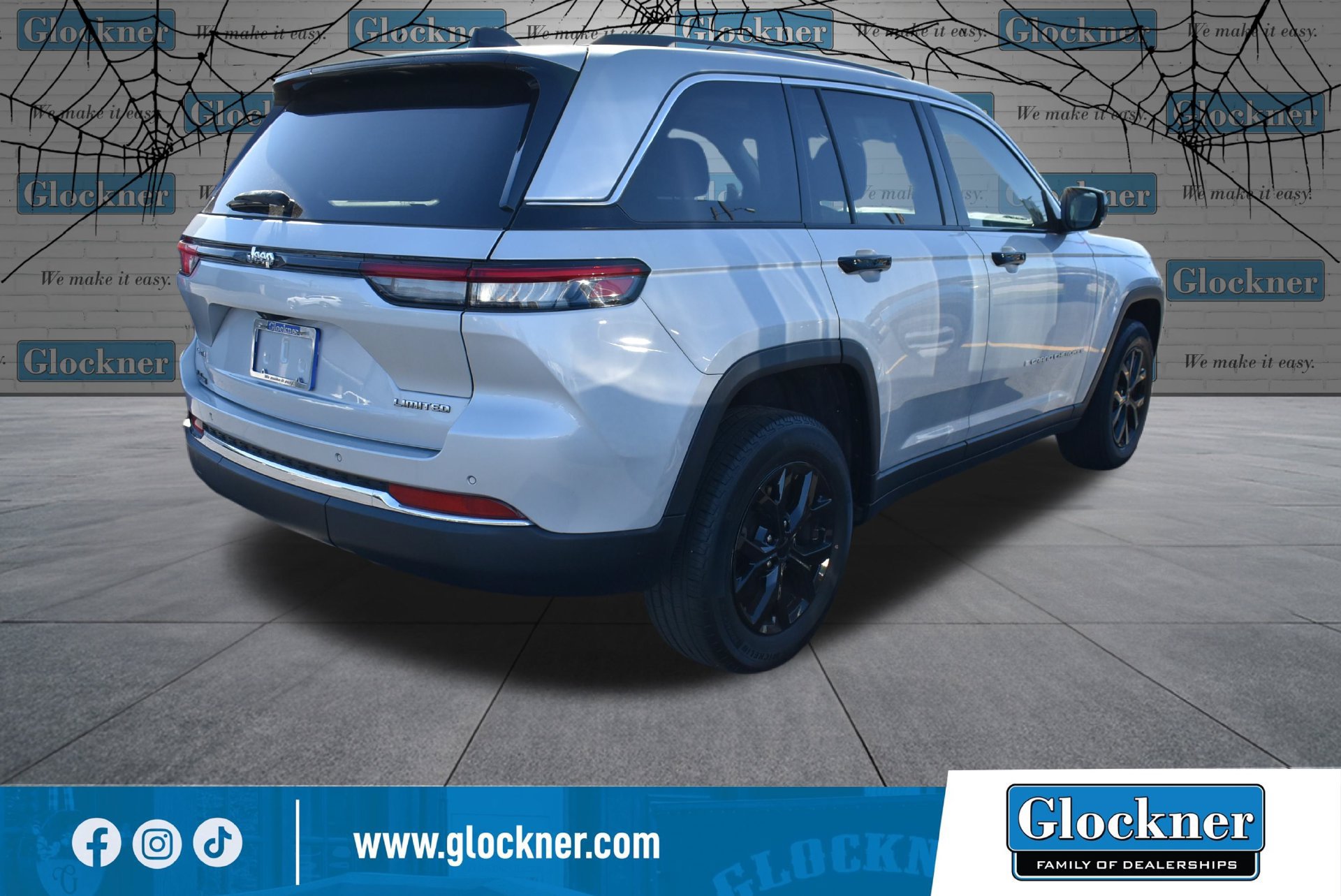 Used 2022 Jeep Grand Cherokee Limited AWD/4WD image 4