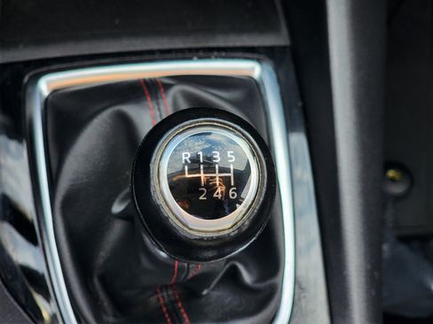 Used 2016 MAZDA MAZDA3 s Grand Touring image 21