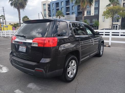 Used 2015 GMC Terrain SLE FWD image 8