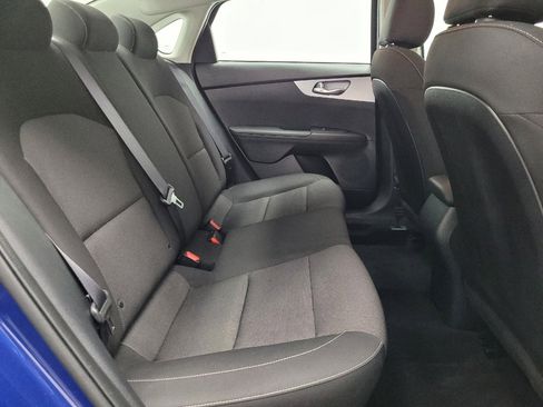 Used 2024 Kia Forte LXS w/ LXS Technology Package FWD image 19