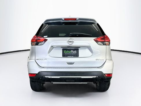 Used 2017 Nissan Rogue SV w/ SV Premium Package AWD/4WD image 7