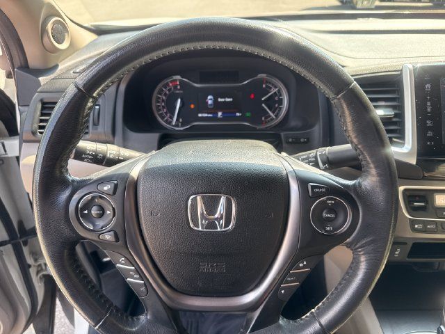 Used 2017 Honda Ridgeline RTL-T image 11