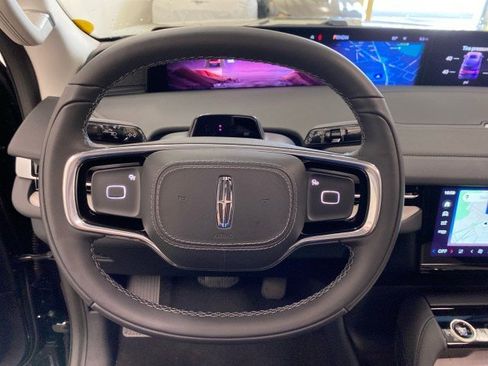 New 2025 Lincoln Navigator L Reserve image 21