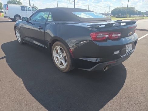 Used 2019 Chevrolet Camaro LT RWD image 10