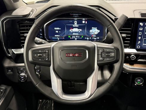 Used 2023 GMC Sierra 1500 Elevation AWD/4WD image 16