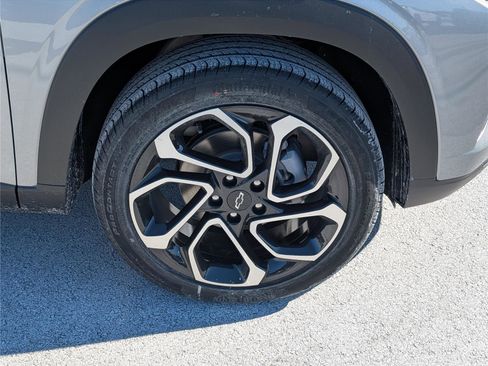 New 2026 Chevrolet Trax RS image 5