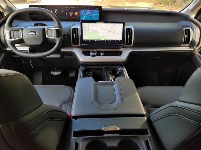 Used 2026 Ford Expedition Active RWD image 22