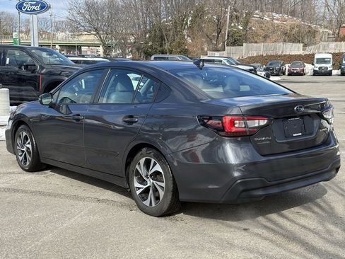 Used 2023 Subaru Legacy Premium image 8