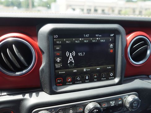 Used 2021 Jeep Wrangler Unlimited Rubicon AWD/4WD image 14