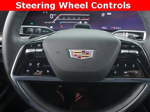 Used 2025 Cadillac Escalade ESV Premium Luxury w/ Touring Package image 24