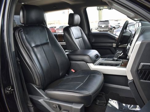 Used 2020 Ford F150 Lariat image 17