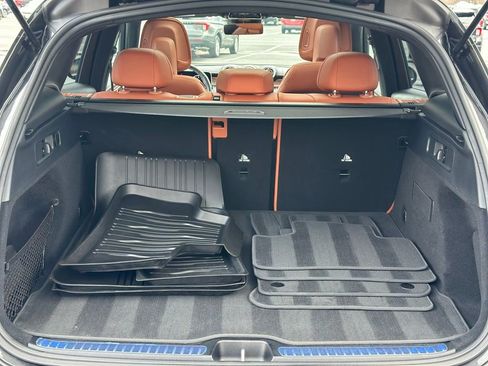 Used 2023 Mercedes-Benz GLC 300 4MATIC image 6