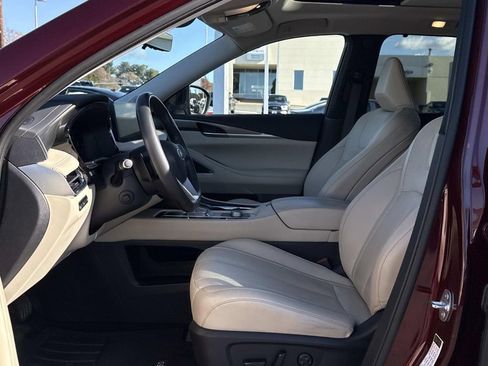 Certified 2022 INFINITI QX60 Luxe w/ Vision Package image 16