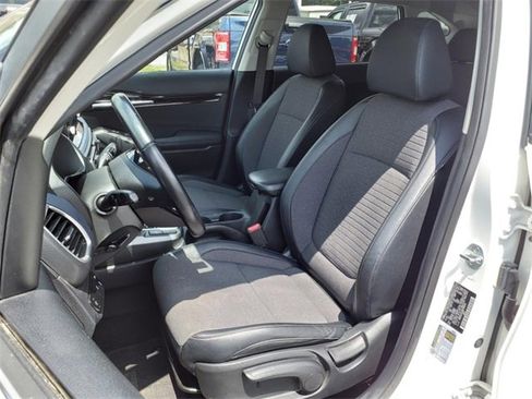 Used 2021 Kia Seltos S image 13