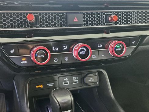 Used 2023 Honda Civic Touring image 24