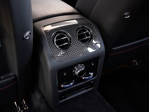 Certified 2022 Rolls-Royce Ghost Black Badge image 31