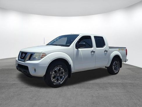 Used 2018 Nissan Frontier SV RWD image 7