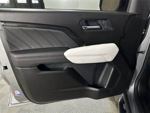 New 2025 GMC Canyon AT4 w/ AT4X Package image 23