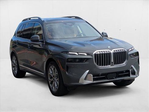 Used 2026 BMW X7 xDrive40i image 6