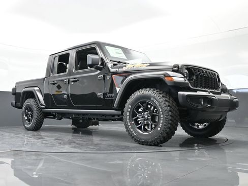 Used 2024 Jeep Gladiator Sport image 45
