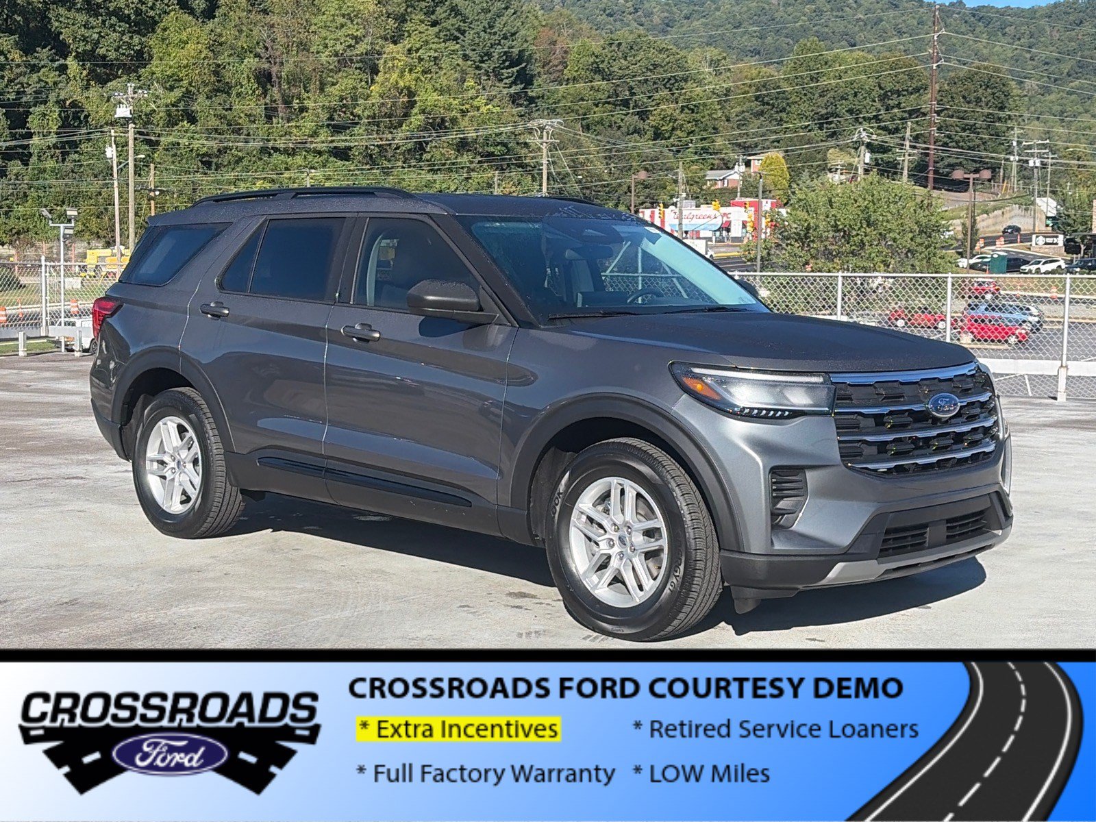 New 2026 Ford Explorer Active AWD/4WD image 1