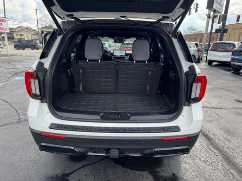 Used 2025 Ford Explorer ST-Line w/ Premium Package AWD/4WD image 31