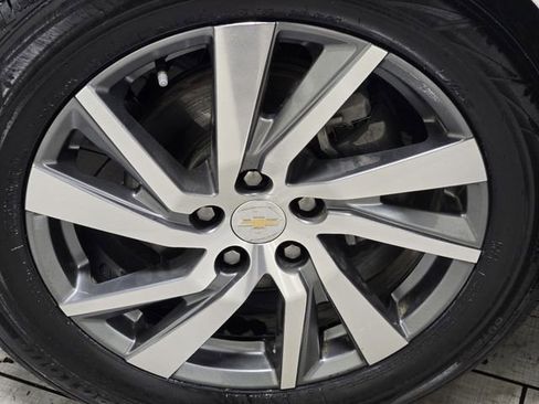 Used 2022 Chevrolet Equinox LT image 9