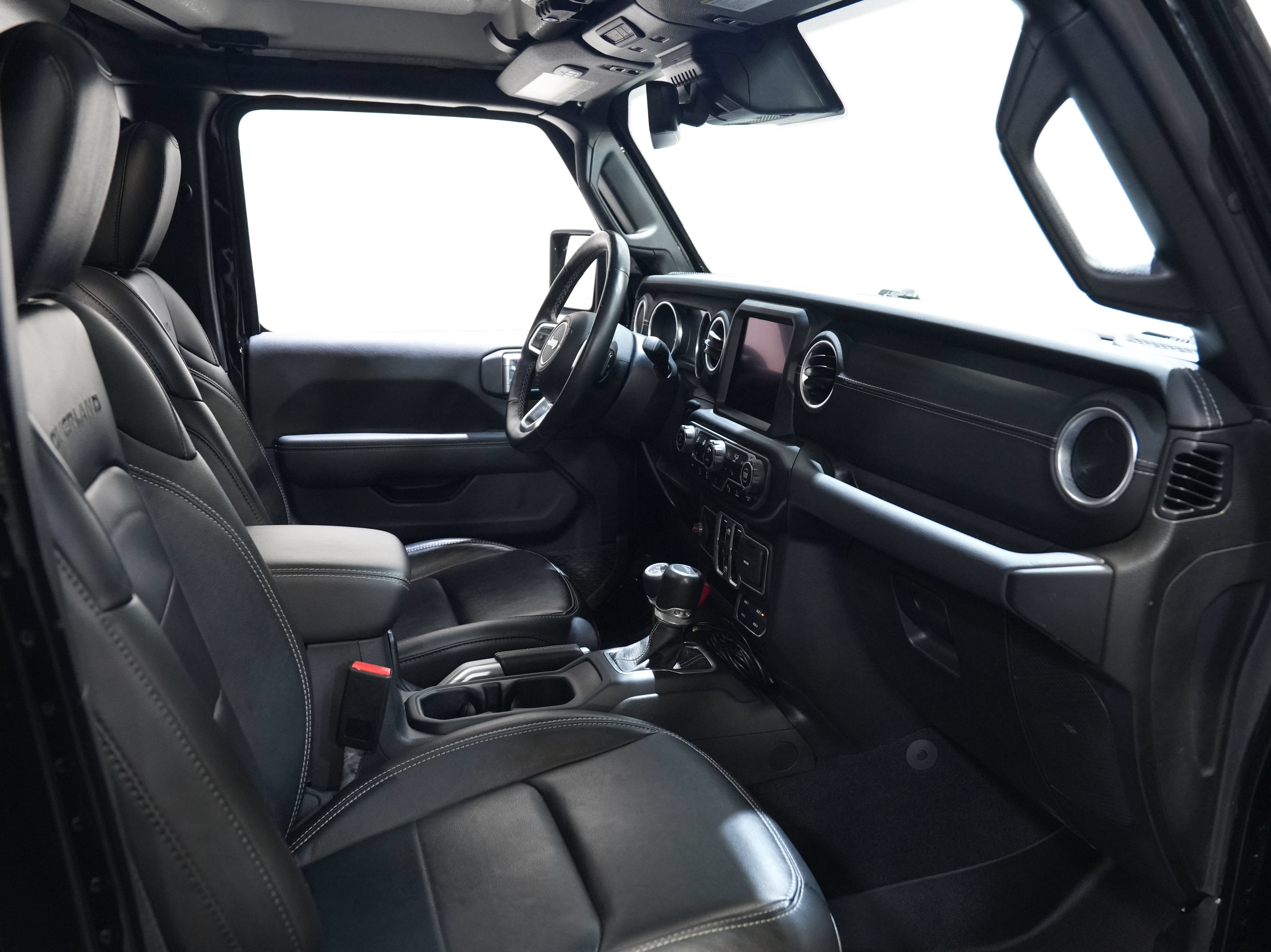 Used 2021 Jeep Gladiator Overland w/ Uconnect 4C Nav & Sound Group AWD/4WD image 35