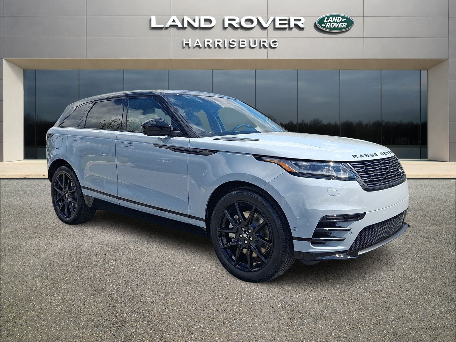 New 2026 Land Rover Range Rover Velar Dynamic SE AWD/4WD image 5
