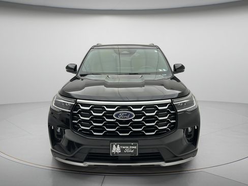 Used 2025 Ford Explorer Platinum w/ LUX Leather Package AWD/4WD image 2