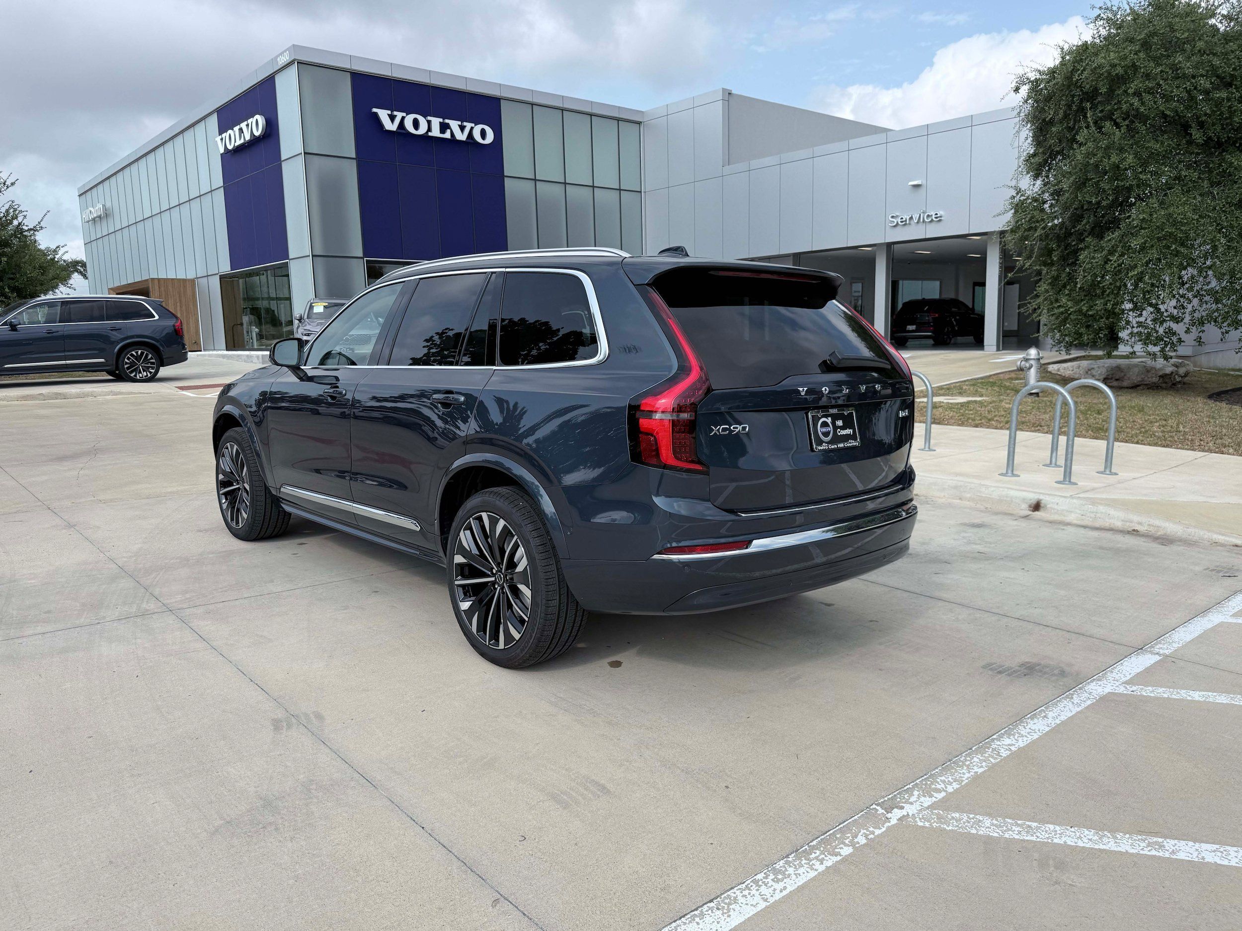 New 2026 Volvo XC90 B6 Ultra w/ Protection Package Premier AWD/4WD image 4