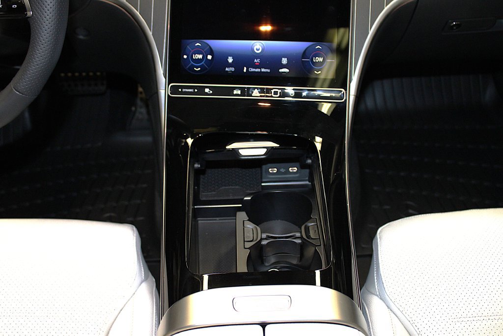Used 2026 Mercedes-Benz C 300 4MATIC Sedan image 24