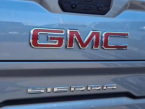 New 2025 GMC Sierra 1500 Elevation image 16