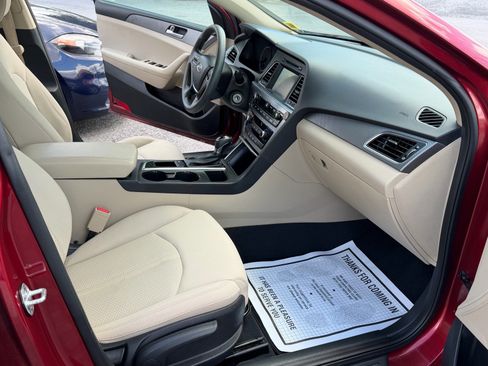 Used 2016 Hyundai Sonata SE FWD image 24