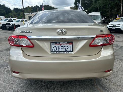 Used 2012 Toyota Corolla LE FWD image 4