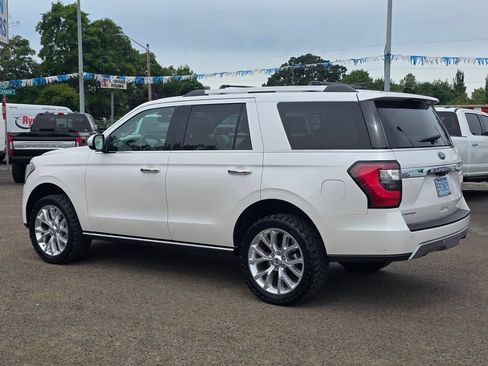 Used 2018 Ford Expedition Limited w/ Equipment Group 302A AWD/4WD image 2
