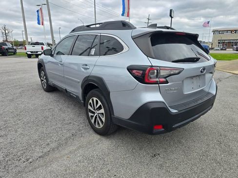 Used 2024 Subaru Outback Premium AWD/4WD image 6