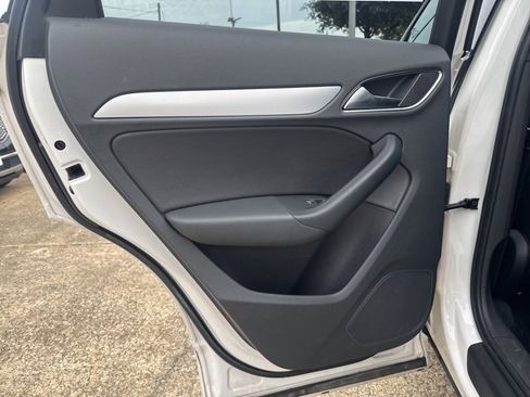 Used 2016 Audi Q3 2.0T Premium Plus image 19