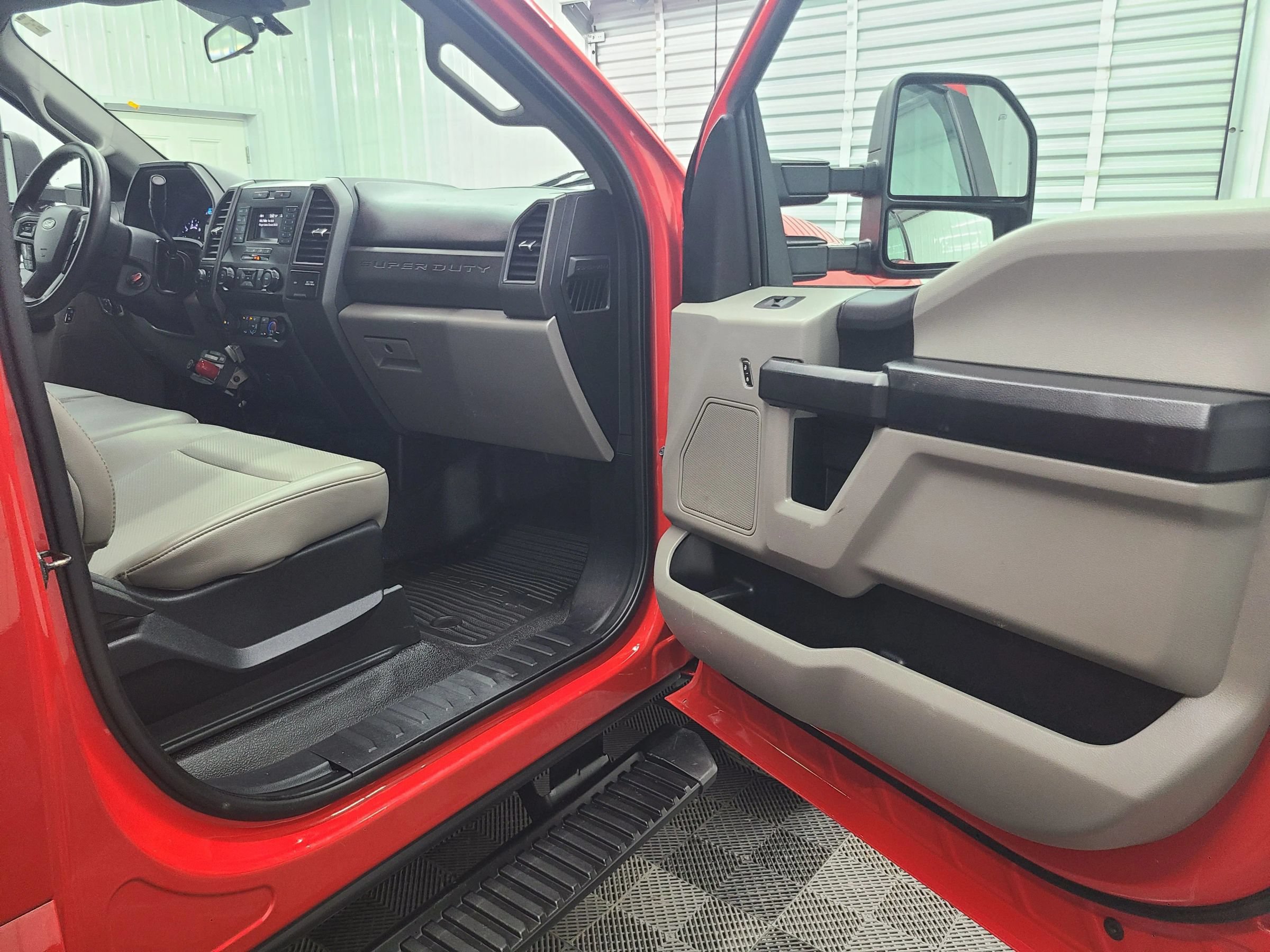 Used 2020 Ford F250 XL w/ Power Equipment Group AWD/4WD image 32
