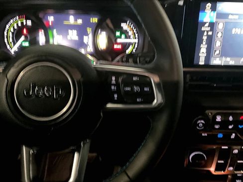 Used 2024 Jeep Wrangler High Altitude image 26