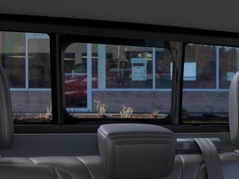 New 2026 Ford Maverick Tremor image 24