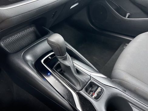 Used 2022 Toyota Corolla LE image 36