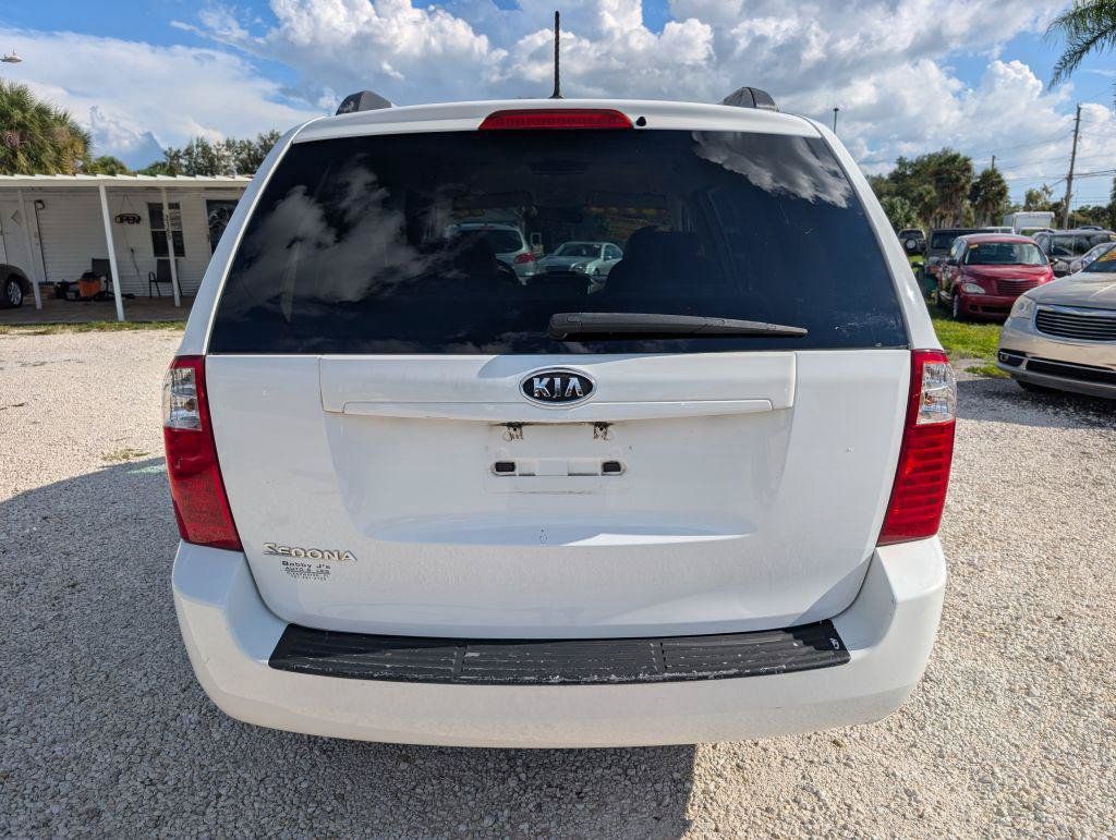 Used 2010 Kia Sedona LX FWD image 6