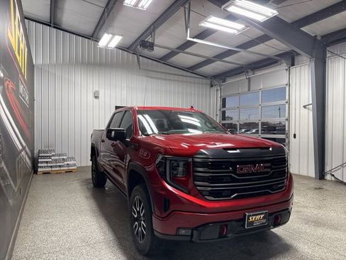 Used 2023 GMC Sierra 1500 AT4 w/ Technology Package AWD/4WD image 18
