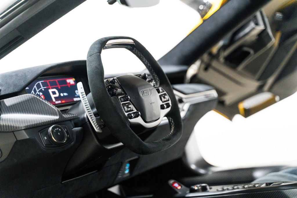 Used 2020 Ford GT Carbon Series RWD image 4
