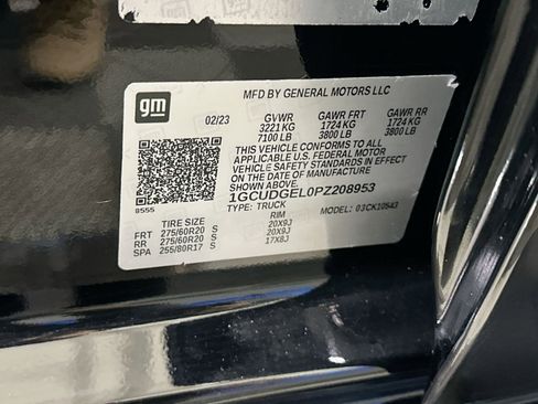 Used 2023 Chevrolet Silverado 1500 LTZ image 36