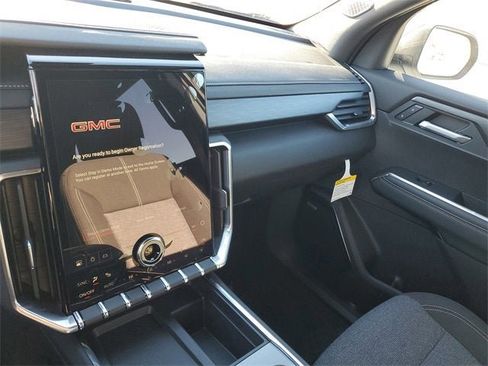 New 2026 GMC Acadia Elevation image 26