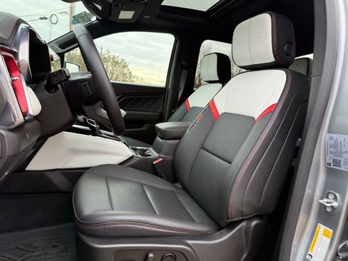 Used 2023 GMC Canyon AT4X image 40