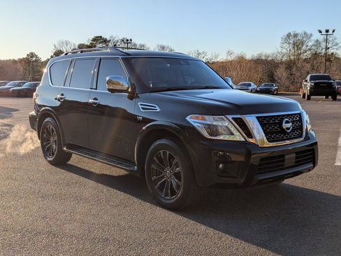Used 2019 Nissan Armada Platinum w/ Captain's Chairs Package image 11